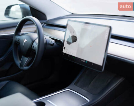 Тесла Модель 3 2021 в Львове на Automoto.ua Черный Тесла Модель 3, объемом двигателя 0 л и пробегом 35 тыс. км за 25499 $, фото 32 на Automoto.ua