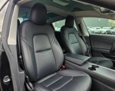 Черный Тесла Модель 3, объемом двигателя 0 л и пробегом 15 тыс. км за 28000 $, фото 9 на Automoto.ua