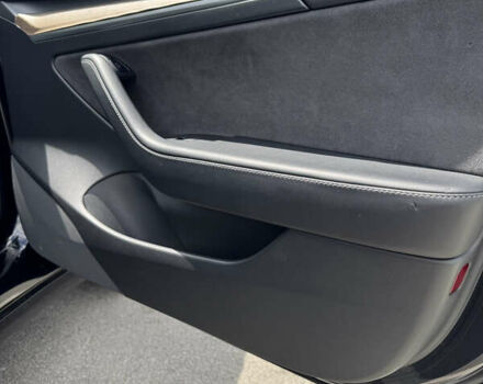 Черный Тесла Модель 3, объемом двигателя 0 л и пробегом 55 тыс. км за 18000 $, фото 13 на Automoto.ua