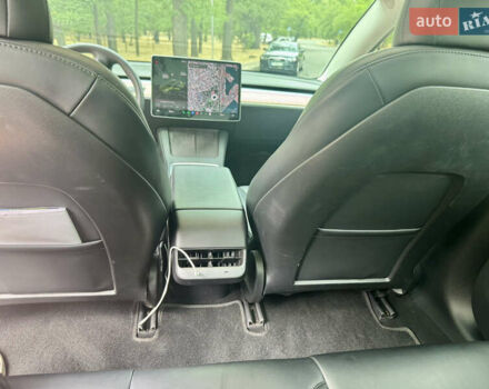 Чорний Тесла Модель 3, об'ємом двигуна 0 л та пробігом 82 тис. км за 19999 $, фото 18 на Automoto.ua