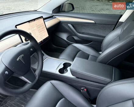 Тесла Модель 3 2021 у Ковель на Automoto.ua Чорний Тесла Модель 3, об'ємом двигуна 0 л та пробігом 63 тис. км за 22500 $, фото 10 на Automoto.ua