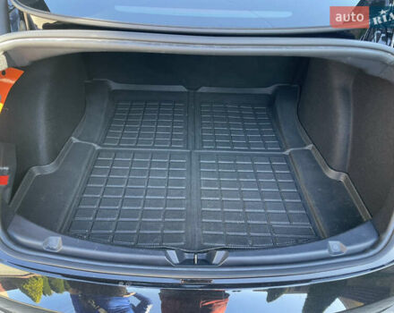 Чорний Тесла Модель 3, об'ємом двигуна 0 л та пробігом 68 тис. км за 21200 $, фото 22 на Automoto.ua