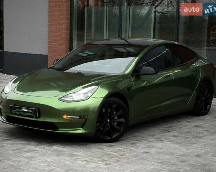 Тесла Модель 3 2021 у Києві на Automoto.ua Чорний Тесла Модель 3, об'ємом двигуна 0 л та пробігом 40 тис. км за 22990 $, фото 1 на Automoto.ua