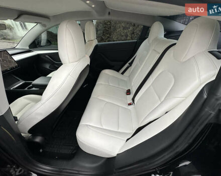 Чорний Тесла Модель 3, об'ємом двигуна 0 л та пробігом 120 тис. км за 19500 $, фото 18 на Automoto.ua