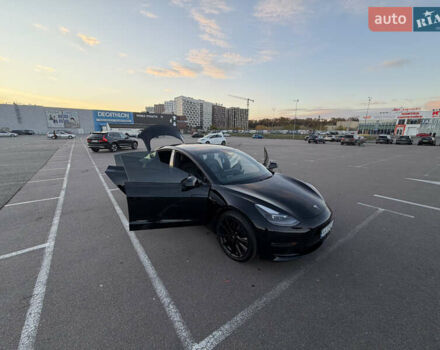 Тесла Модель 3 2021 у Києві на Automoto.ua Чорний Тесла Модель 3, об'ємом двигуна 0 л та пробігом 57 тис. км за 22000 $, фото 14 на Automoto.ua