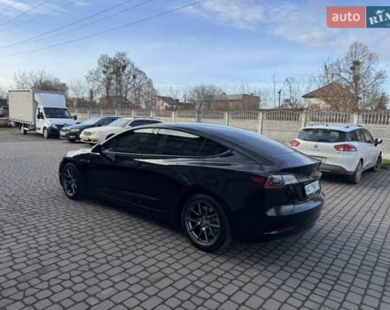 Черный Тесла Модель 3, объемом двигателя 0 л и пробегом 92 тыс. км за 18500 $, фото 2 на Automoto.ua