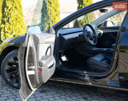 Черный Тесла Модель 3, объемом двигателя 0 л и пробегом 37 тыс. км за 25300 $, фото 14 на Automoto.ua