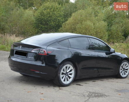 Тесла Модель 3 2021 в Львове на Automoto.ua Черный Тесла Модель 3, объемом двигателя 0 л и пробегом 145 тыс. км за 19000 $, фото 5 на Automoto.ua