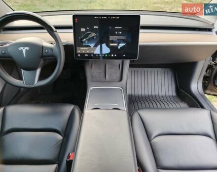 Чорний Тесла Модель 3, об'ємом двигуна 0 л та пробігом 77 тис. км за 16700 $, фото 5 на Automoto.ua