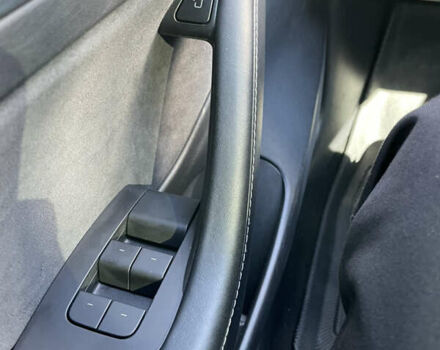 Чорний Тесла Модель 3, об'ємом двигуна 0 л та пробігом 68 тис. км за 21200 $, фото 11 на Automoto.ua