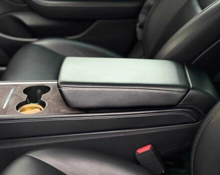 Черный Тесла Модель 3, объемом двигателя 0 л и пробегом 40 тыс. км за 22990 $, фото 12 на Automoto.ua