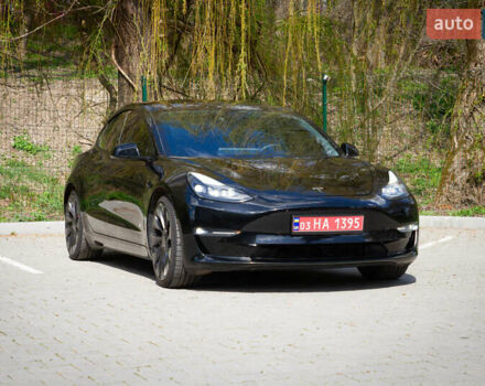 Тесла Модель 3 2021 у Тернополі на Automoto.ua Чорний Тесла Модель 3, об'ємом двигуна 0 л та пробігом 89 тис. км за 24500 $, фото 3 на Automoto.ua
