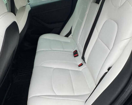 Чорний Тесла Модель 3, об'ємом двигуна 0 л та пробігом 90 тис. км за 20700 $, фото 16 на Automoto.ua