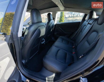 Черный Тесла Модель 3, объемом двигателя 0 л и пробегом 37 тыс. км за 25300 $, фото 17 на Automoto.ua