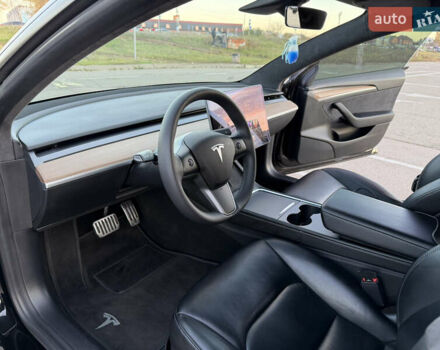 Тесла Модель 3 2021 у Києві на Automoto.ua Чорний Тесла Модель 3, об'ємом двигуна 0 л та пробігом 57 тис. км за 22000 $, фото 17 на Automoto.ua
