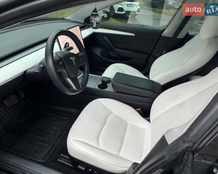 Чорний Тесла Модель 3, об'ємом двигуна 0 л та пробігом 90 тис. км за 20700 $, фото 14 на Automoto.ua