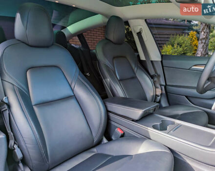 Черный Тесла Модель 3, объемом двигателя 0 л и пробегом 110 тыс. км за 19500 $, фото 21 на Automoto.ua