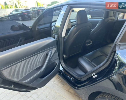 Черный Тесла Модель 3, объемом двигателя 0 л и пробегом 140 тыс. км за 22500 $, фото 14 на Automoto.ua