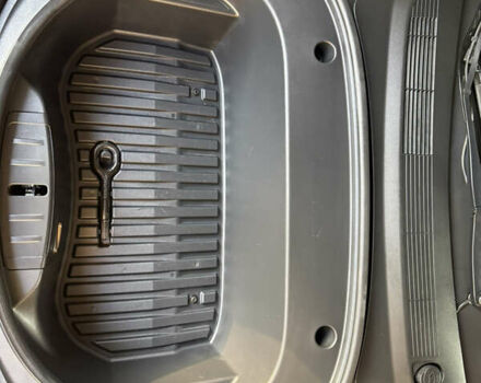 Чорний Тесла Модель 3, об'ємом двигуна 0 л та пробігом 90 тис. км за 23500 $, фото 16 на Automoto.ua