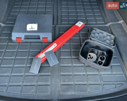 Чорний Тесла Модель 3, об'ємом двигуна 0 л та пробігом 68 тис. км за 21200 $, фото 23 на Automoto.ua