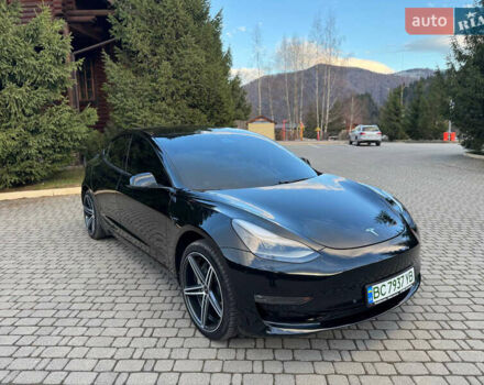 Черный Тесла Модель 3, объемом двигателя 0 л и пробегом 50 тыс. км за 24400 $, фото 2 на Automoto.ua