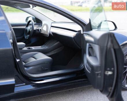 Тесла Модель 3 2021 в Львове на Automoto.ua Черный Тесла Модель 3, объемом двигателя 0 л и пробегом 35 тыс. км за 25499 $, фото 27 на Automoto.ua