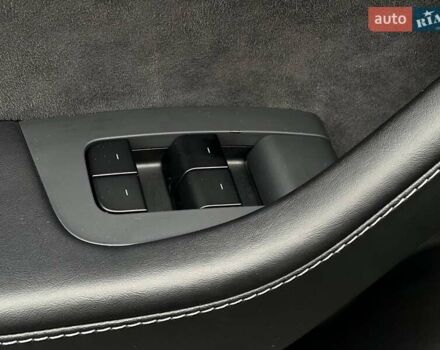 Тесла Модель 3 2021 у Києві на Automoto.ua Чорний Тесла Модель 3, об'ємом двигуна 0 л та пробігом 40 тис. км за 22990 $, фото 26 на Automoto.ua