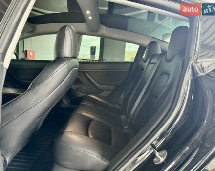 Черный Тесла Модель 3, объемом двигателя 0 л и пробегом 56 тыс. км за 22500 $, фото 9 на Automoto.ua