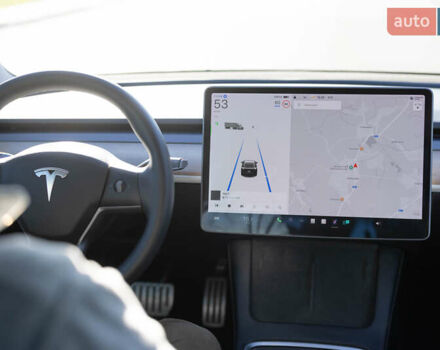 Черный Тесла Модель 3, объемом двигателя 0 л и пробегом 37 тыс. км за 25300 $, фото 34 на Automoto.ua