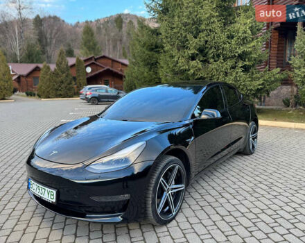 Черный Тесла Модель 3, объемом двигателя 0 л и пробегом 50 тыс. км за 24400 $, фото 1 на Automoto.ua