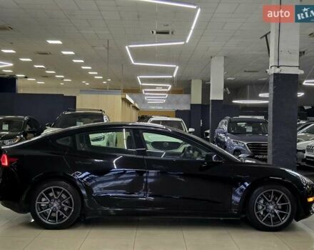 Чорний Тесла Модель 3, об'ємом двигуна 0 л та пробігом 40 тис. км за 21999 $, фото 3 на Automoto.ua