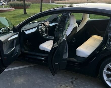 Тесла Модель 3 2021 у Ирпене на Automoto.ua Чорний Тесла Модель 3, об'ємом двигуна 0 л та пробігом 108 тис. км за 30000 $, фото 5 на Automoto.ua