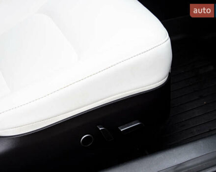 Тесла Модель 3 2021 у Львові на Automoto.ua Чорний Тесла Модель 3, об'ємом двигуна 0 л та пробігом 31 тис. км за 22500 $, фото 31 на Automoto.ua