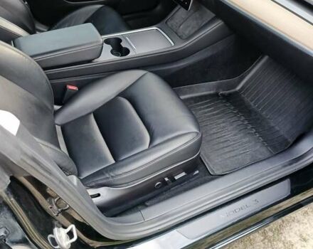 Чорний Тесла Модель 3, об'ємом двигуна 0 л та пробігом 77 тис. км за 16700 $, фото 16 на Automoto.ua