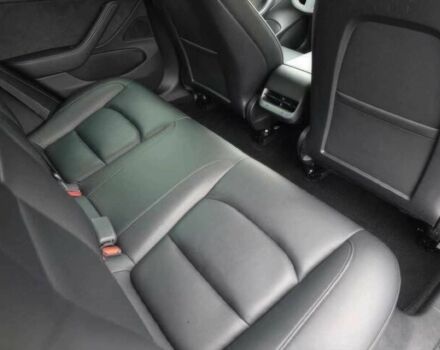 Черный Тесла Модель 3, объемом двигателя 0 л и пробегом 15 тыс. км за 28000 $, фото 11 на Automoto.ua