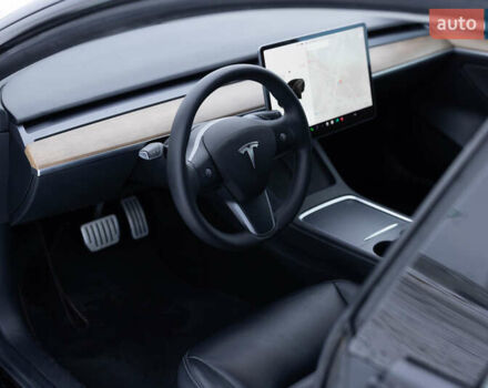 Чорний Тесла Модель 3, об'ємом двигуна 0 л та пробігом 40 тис. км за 23999 $, фото 19 на Automoto.ua