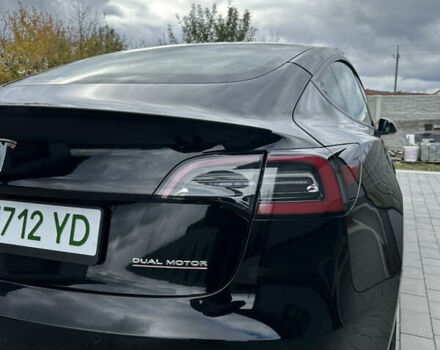 Чорний Тесла Модель 3, об'ємом двигуна 0 л та пробігом 98 тис. км за 21800 $, фото 12 на Automoto.ua