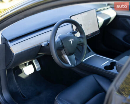 Черный Тесла Модель 3, объемом двигателя 0 л и пробегом 37 тыс. км за 25300 $, фото 20 на Automoto.ua