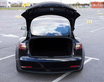 Тесла Модель 3 2021 в Львове на Automoto.ua Черный Тесла Модель 3, объемом двигателя 0 л и пробегом 35 тыс. км за 25499 $, фото 25 на Automoto.ua