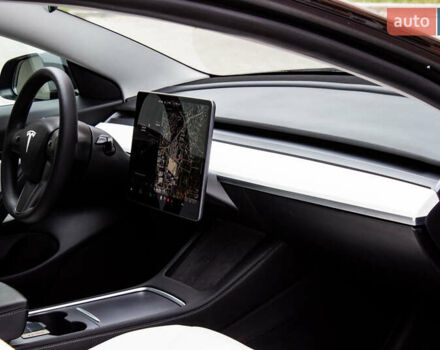 Тесла Модель 3 2021 у Львові на Automoto.ua Чорний Тесла Модель 3, об'ємом двигуна 0 л та пробігом 31 тис. км за 22500 $, фото 32 на Automoto.ua