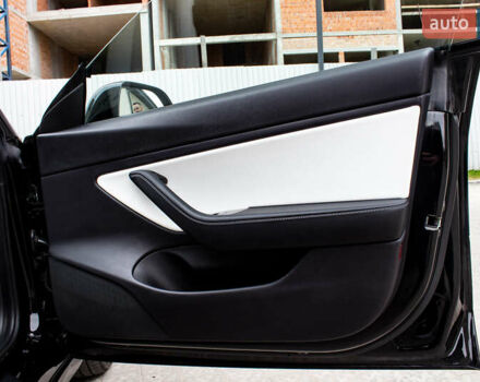 Тесла Модель 3 2021 у Львові на Automoto.ua Чорний Тесла Модель 3, об'ємом двигуна 0 л та пробігом 31 тис. км за 22500 $, фото 27 на Automoto.ua