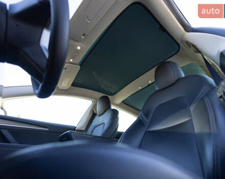 Черный Тесла Модель 3, объемом двигателя 0 л и пробегом 37 тыс. км за 25300 $, фото 22 на Automoto.ua