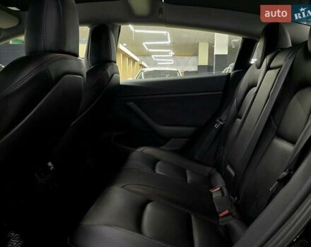 Чорний Тесла Модель 3, об'ємом двигуна 0 л та пробігом 40 тис. км за 21999 $, фото 12 на Automoto.ua