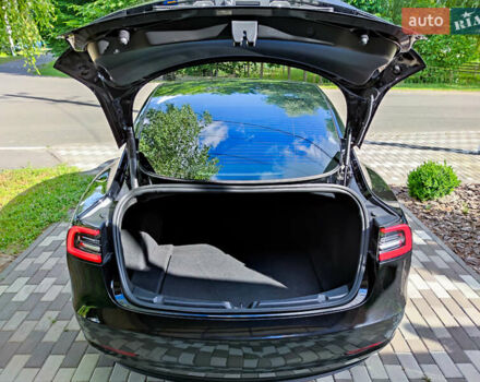 Черный Тесла Модель 3, объемом двигателя 0 л и пробегом 110 тыс. км за 19500 $, фото 12 на Automoto.ua