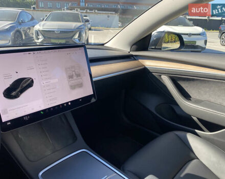 Черный Тесла Модель 3, объемом двигателя 0 л и пробегом 61 тыс. км за 26800 $, фото 26 на Automoto.ua