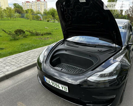 Черный Тесла Модель 3, объемом двигателя 0 л и пробегом 39 тыс. км за 33000 $, фото 30 на Automoto.ua