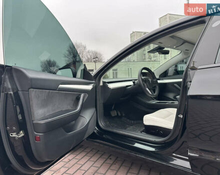 Чорний Тесла Модель 3, об'ємом двигуна 0 л та пробігом 120 тис. км за 19500 $, фото 16 на Automoto.ua