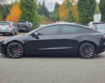 Черный Тесла Модель 3, объемом двигателя 0 л и пробегом 15 тыс. км за 28000 $, фото 4 на Automoto.ua