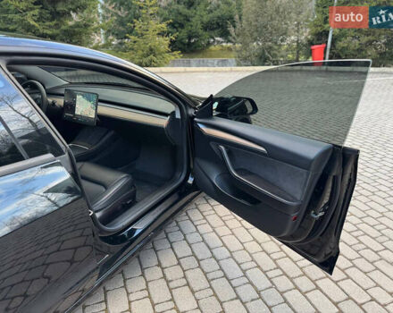 Черный Тесла Модель 3, объемом двигателя 0 л и пробегом 50 тыс. км за 24400 $, фото 15 на Automoto.ua