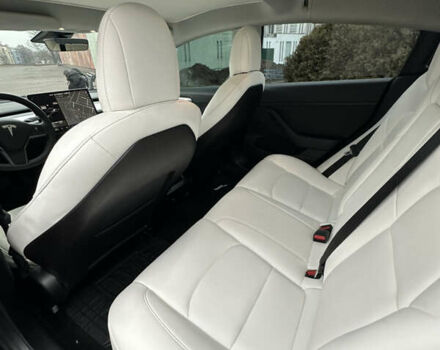 Чорний Тесла Модель 3, об'ємом двигуна 0 л та пробігом 120 тис. км за 19500 $, фото 17 на Automoto.ua